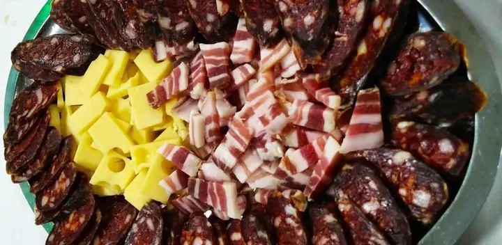 What Croatians Eat for Breakfast: A Vegetarian’s Nightmare!
