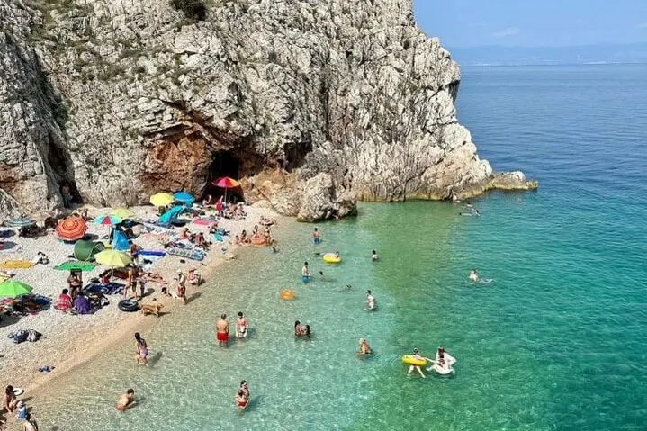 Discover Paradise at Klančac Beach: The most beautiful beach near Opatija