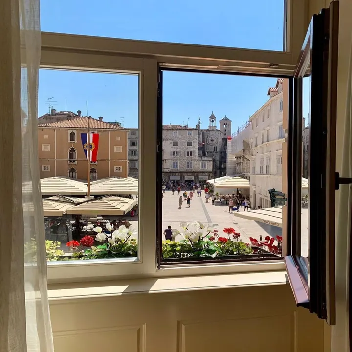 Piazza heritage hotel