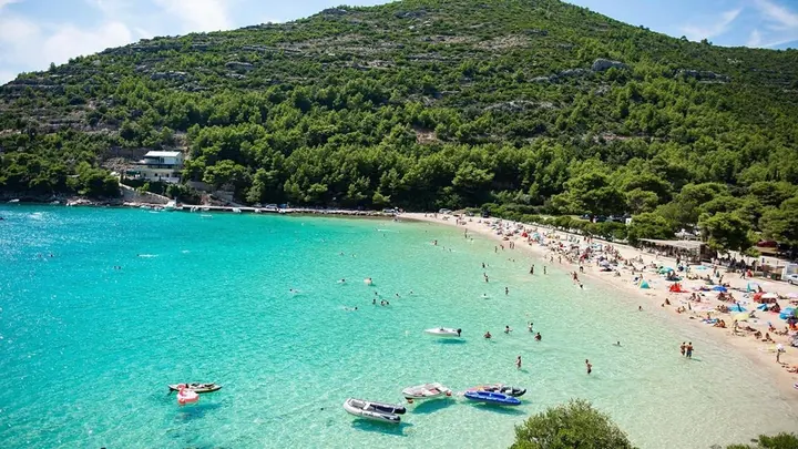 Prapratno beach 2