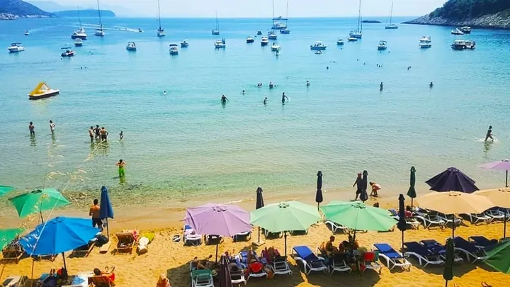 Sunj beach