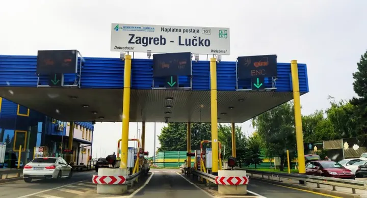 Zagreb lucko toll booths 64087