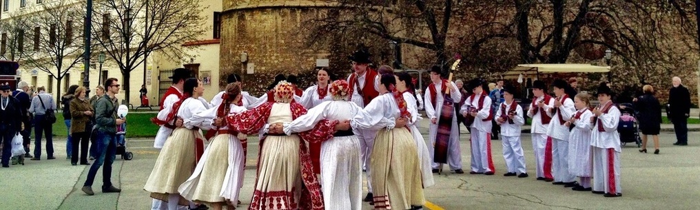 Zagreb folk dancers